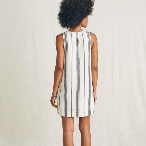 RD STYLE Textured Cotton Striped Sheath Mini Dress In White/navy/red. Size Small - Picture 6 of 15